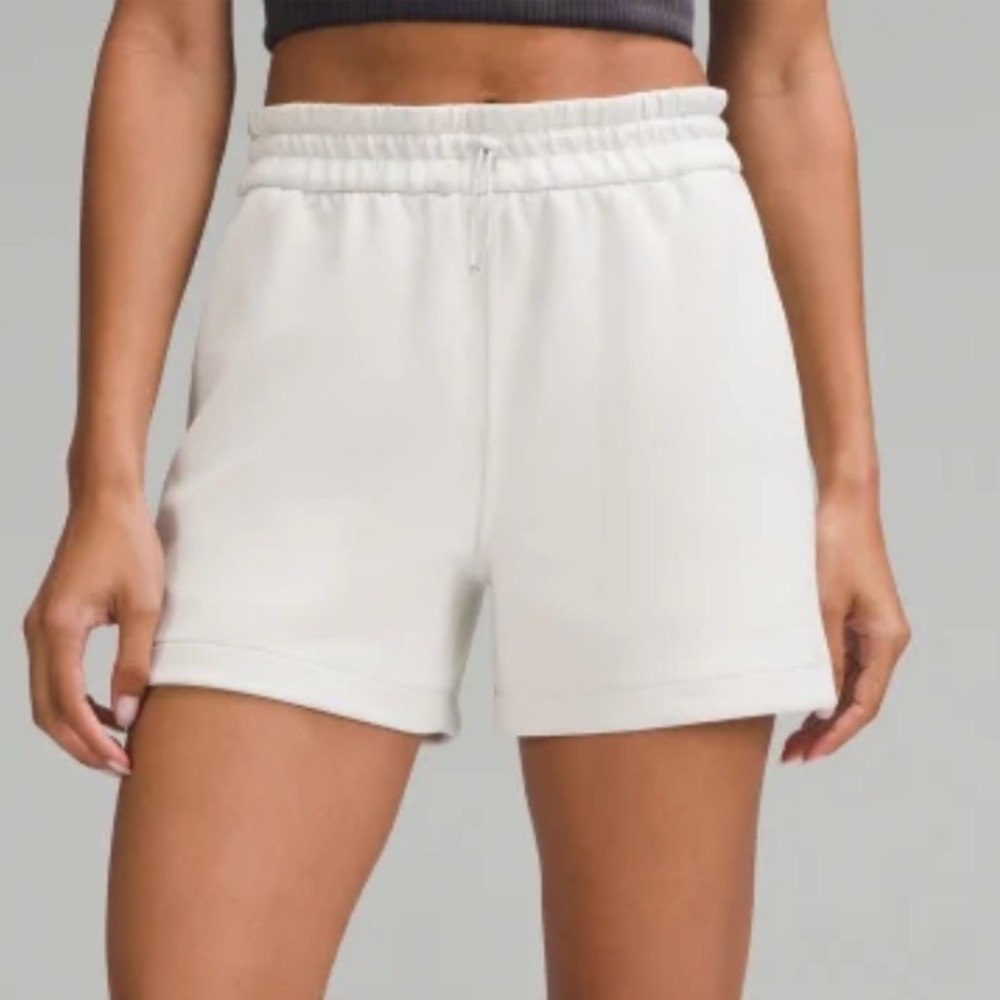 Lululemon Softstreme High-Rise Short 4" Women's Cream Athletic Drawstring Shorts